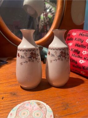 Classic White Ceramic Bud Vases with Floral Accent - White